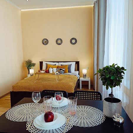 Centrally Located Studio Apartment Ρίγα Εξωτερικό φωτογραφία
